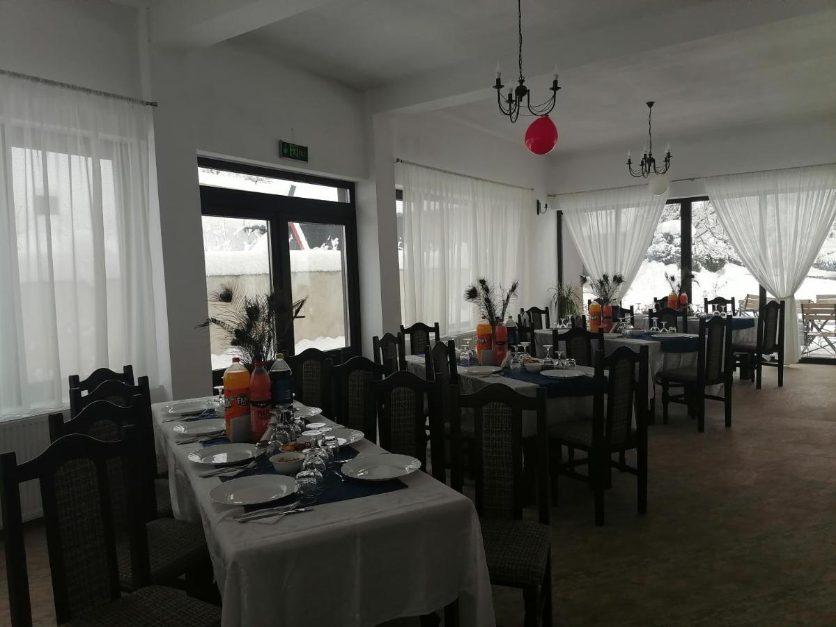 Motorom Hotel Zărneşti Exterior foto